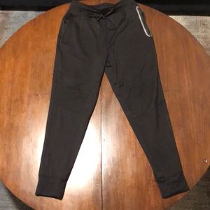 American Eagle Fleece Joggers